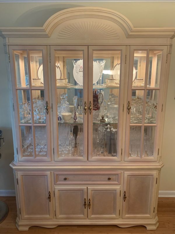 Elegant matching dining room set: china cabinet, side board/buffet and