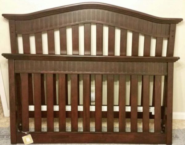 Babi Italia Eastside Lifestyle Convertible Crib Cherry Wood For