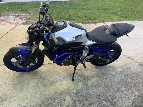 fz 07 stunt bike