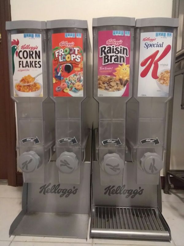 COMMERCIAL CEREAL DISPENSER for Sale in Orlando, FL - OfferUp