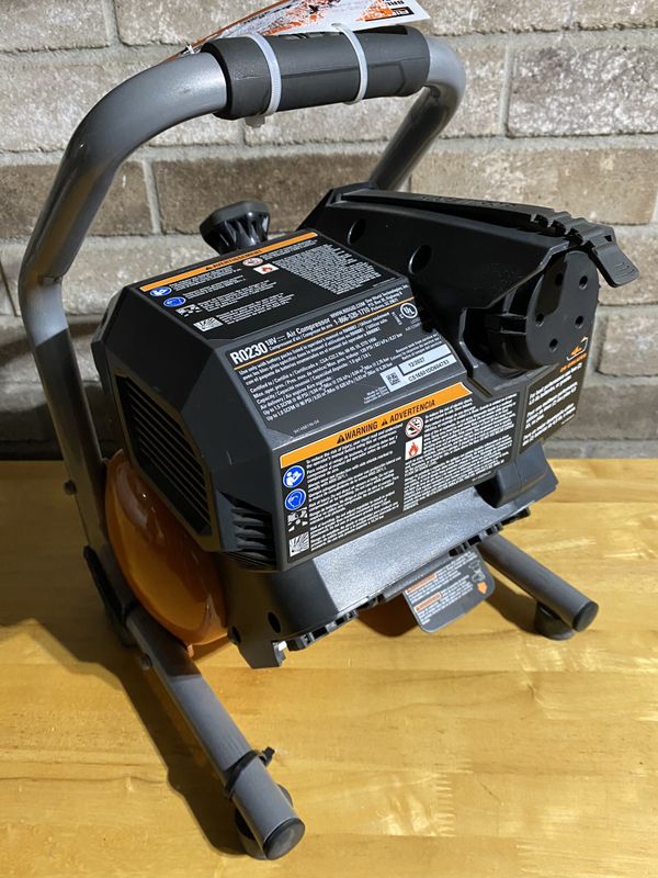 RIDGID 18v CORDLESS BRUSHLESS 1gallon PORTABLE AIR COMPRESSOR (tool