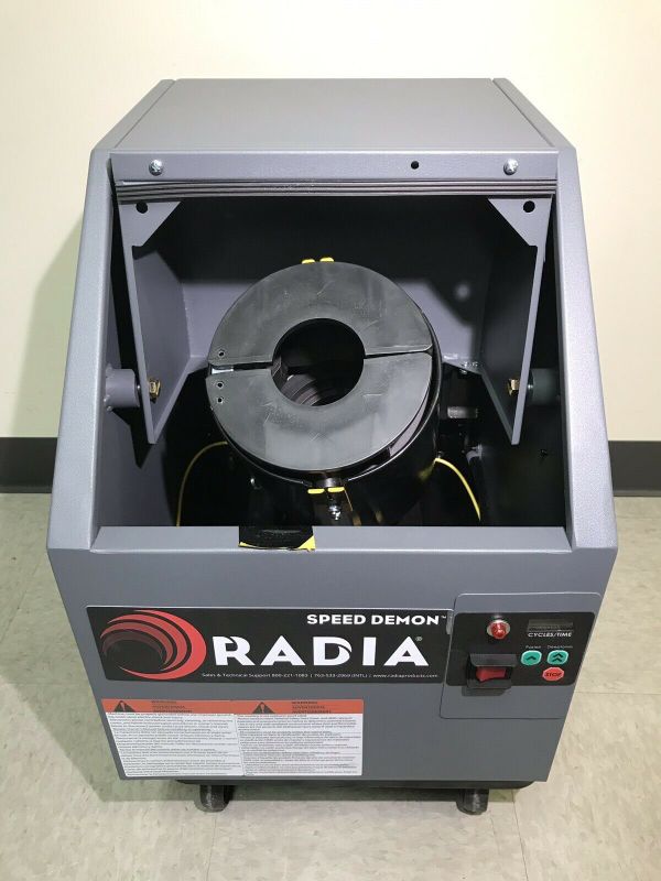 RADIA 1015PB SPEED DEMON ONEGALLON VORTEX PAINT MIXER W/DIGITAL