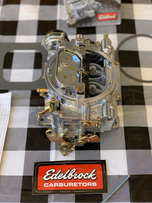 CHEVY 350 Edelbrock Carburetor for Sale in Santa Ana, CA OfferUp