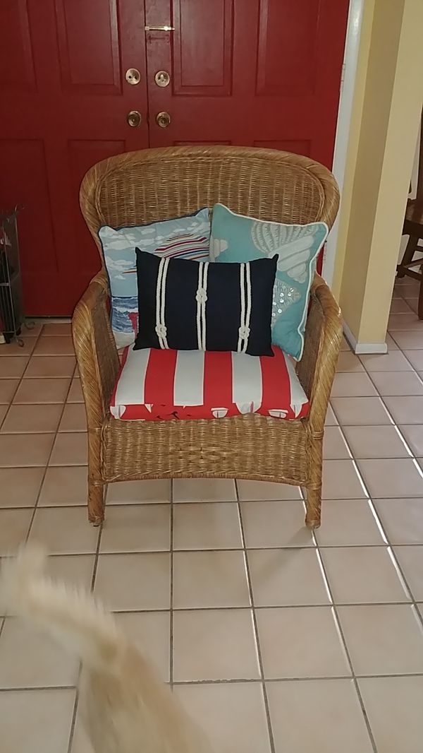 Pier 1 wicker chair, cushion and three pillows. for Sale in Glendale, AZ OfferUp
