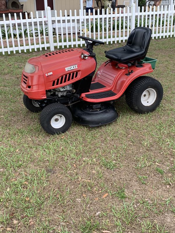 huskee lt4200 riding mower