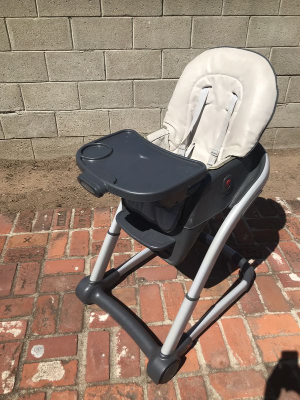 Used baby high chair for Sale in San Diego, CA - OfferUp