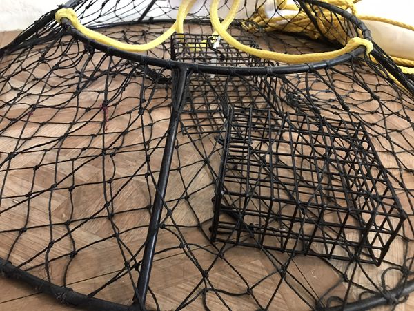 Crab dip net w/wire bait cages for Sale in San Diego, CA - OfferUp