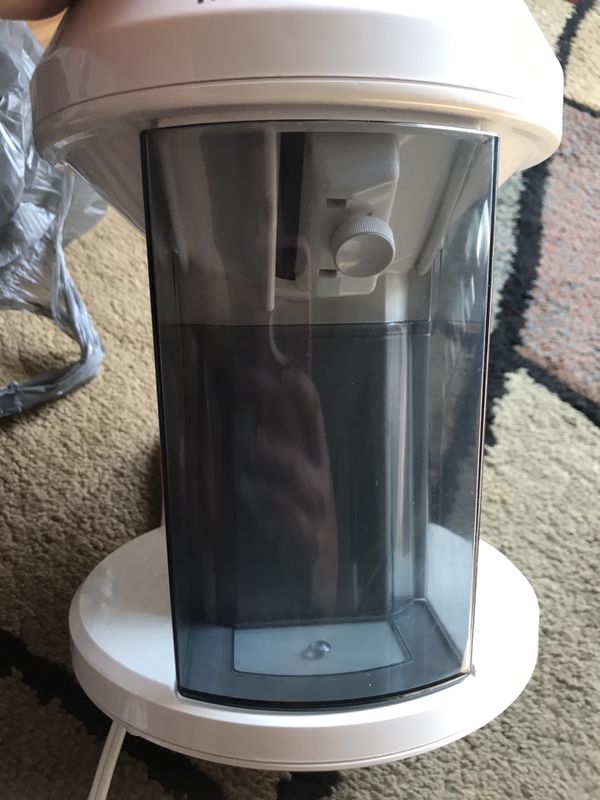 Hamilton Beach Freeze Fountain model 260W for making shave ice, snow