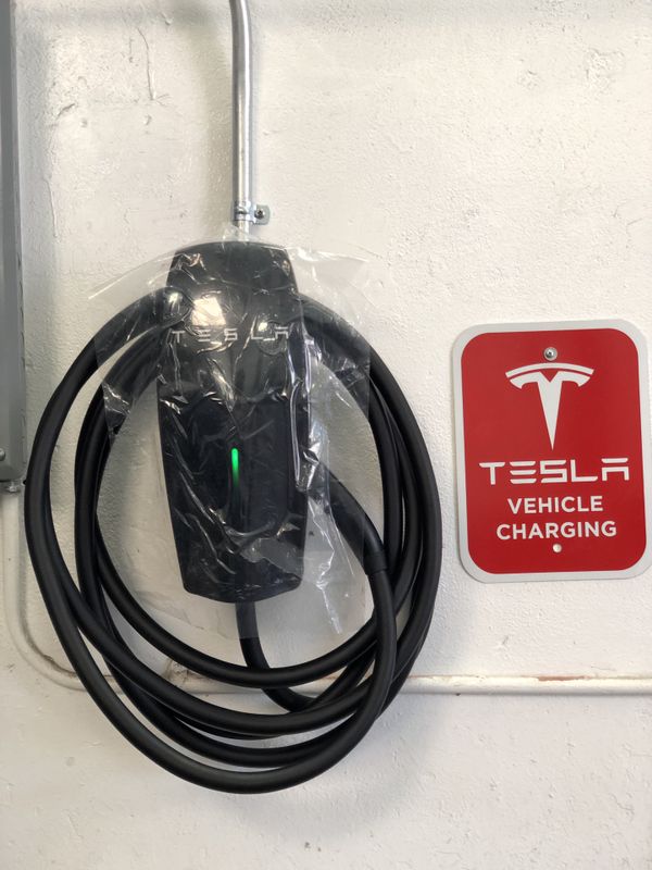 Tesla EV charger Install Tesla Wall Charger Nema 1450