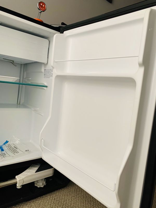 Haier mini fridge for Sale in Seattle, WA OfferUp
