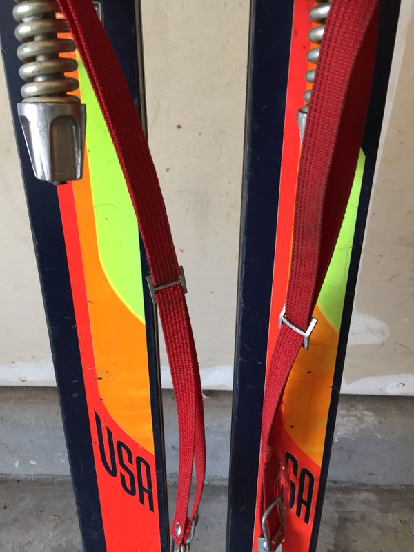 Vintage Snow skis for sale HEXCEL FIRELITE S 180cm Spademan bindings excellent condition. for