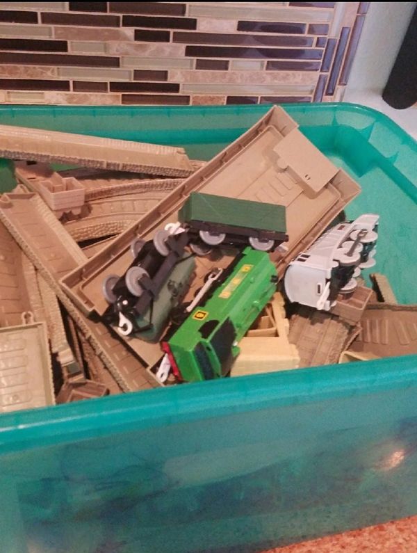 thomas the train bin