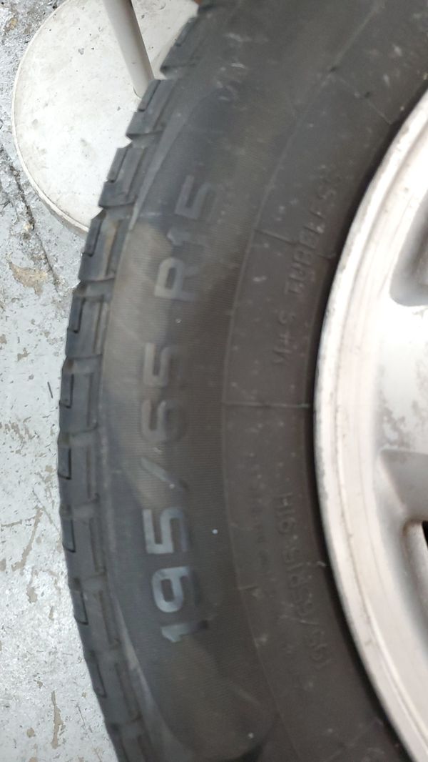 195/65 r15 tires and wheels honda. for Sale in Kissimmee