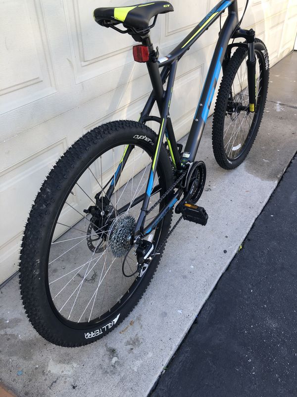 gt aggressor pro mountain bike price