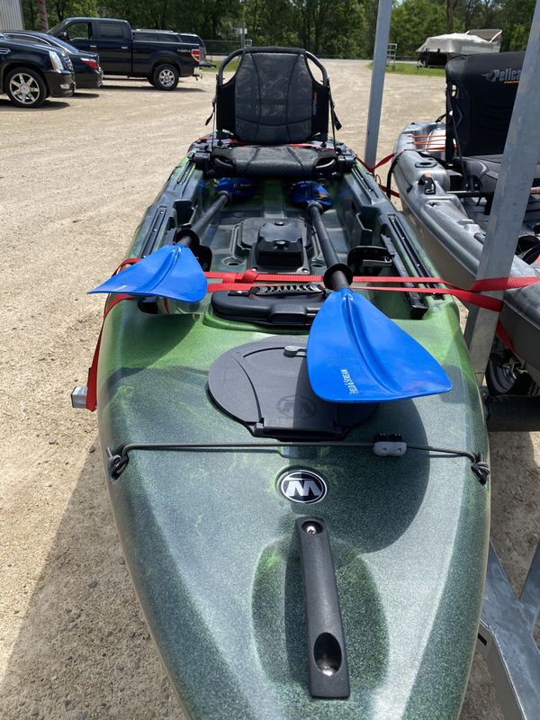 2 Fishing Kayaks 2019 both used once. first one is a pelican 10 foot