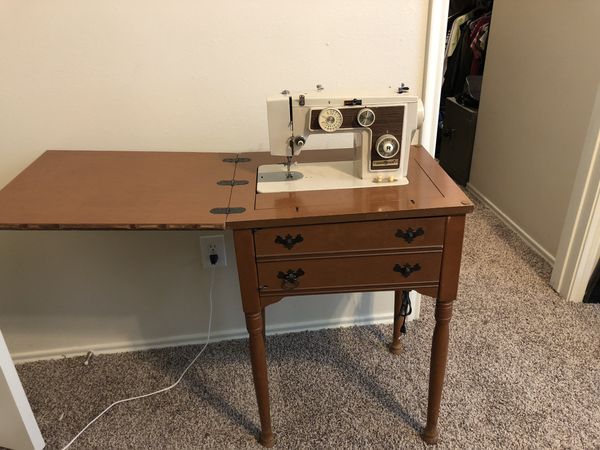 Vintage Dial ‘n Sew Sewing Machine And Table For Sale In Montgomery, Tx 