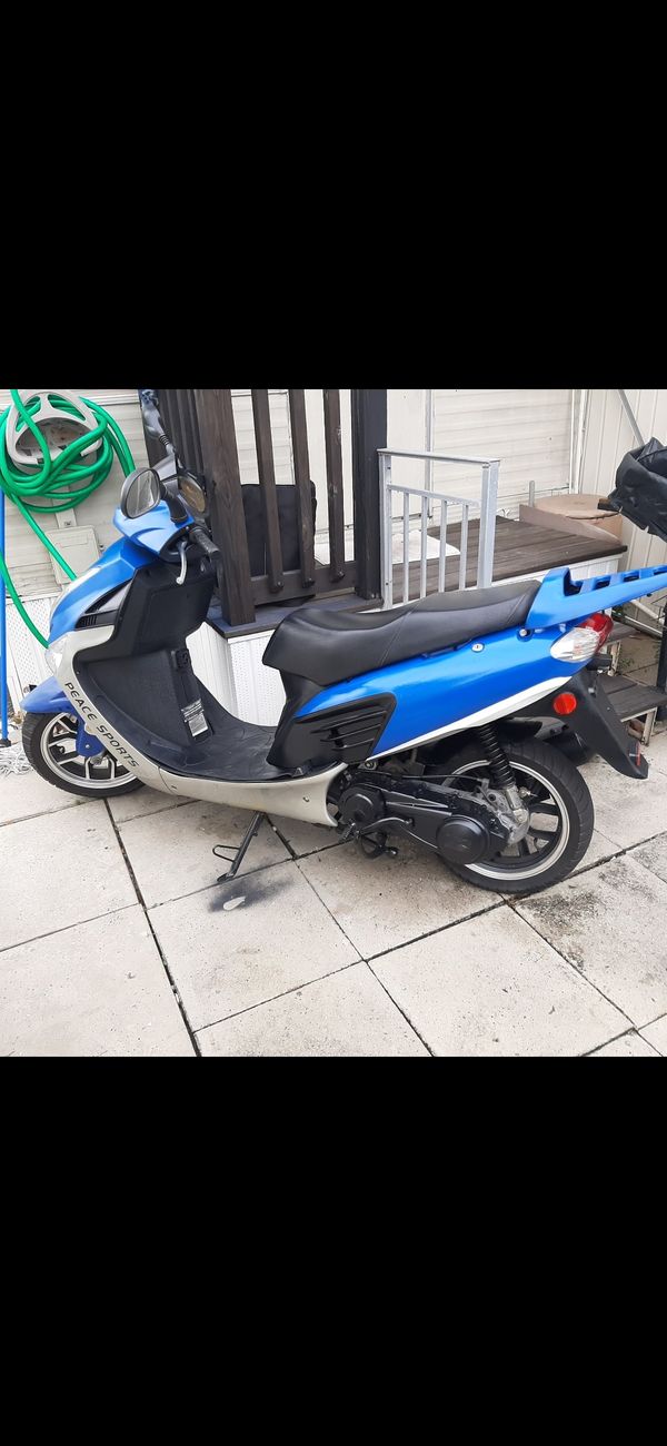 peace sport 150cc scooter for Sale in Dania Beach, FL - OfferUp