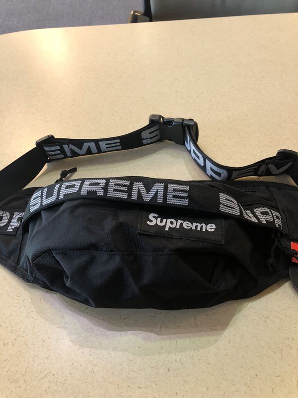 Supreme Fanny Pack SS18 for Sale in Los Angeles, CA - OfferUp