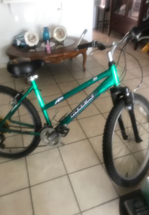 Max 21 speed mountain bike for Sale in Anaheim, CA