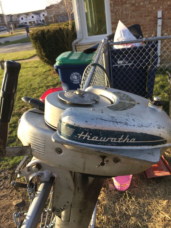 Hiawatha 3 hp outboard motor for Sale in Hickory Hills, IL OfferUp