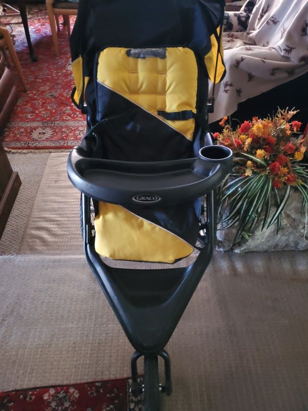 Graco 3 wheel stroller for Sale in Las Vegas, NV OfferUp