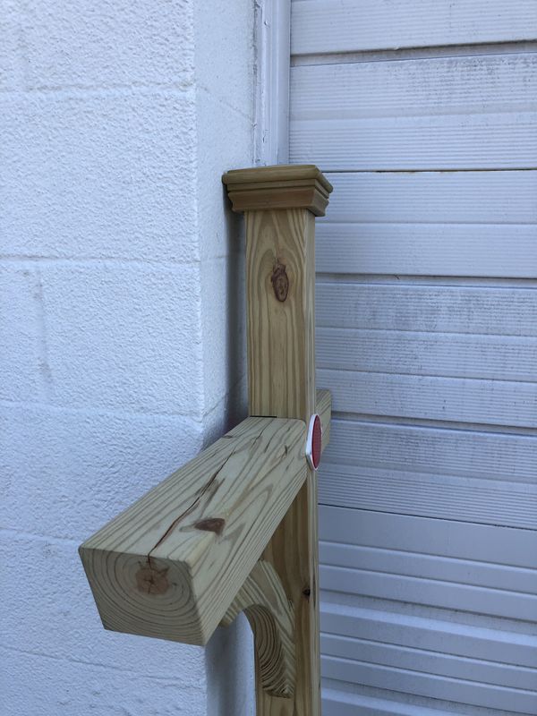 4x4 Treated Wood Mailbox Post with reflectors for Sale in Brentwood, NY