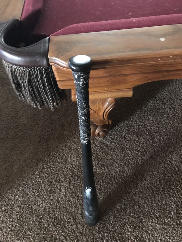 33 baum bat