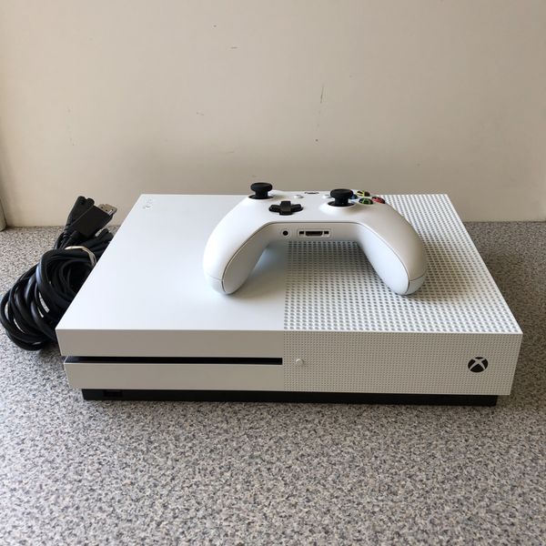 500 GB Xbox one S pawn shop Casa de empeño for Sale in Vista, CA - OfferUp