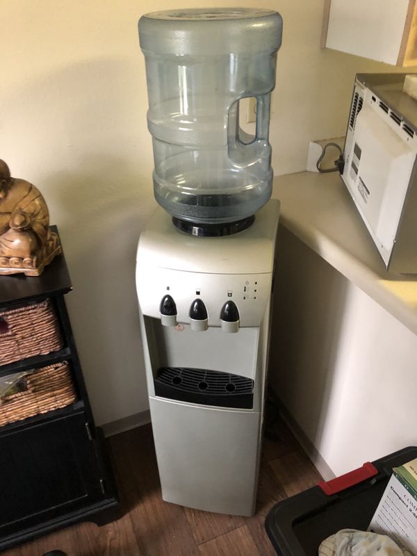 GE PROFILE water dispenser. for Sale in Eugene, OR - OfferUp