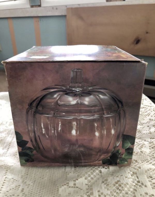Vintage Pumpkin Shaped Clear Glass Cookie Jar for Sale in Harrisburg