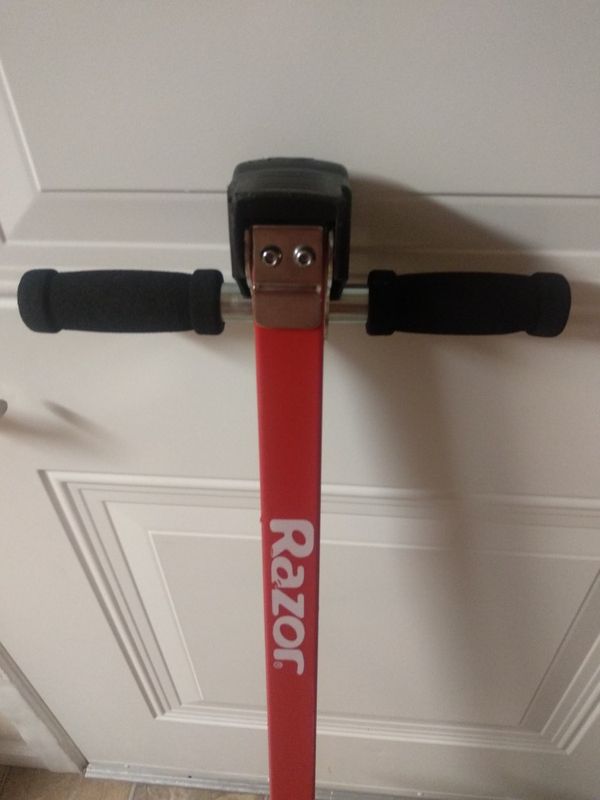 Razor BoGo Pogo Stick ) for Sale in Woodinville, WA OfferUp