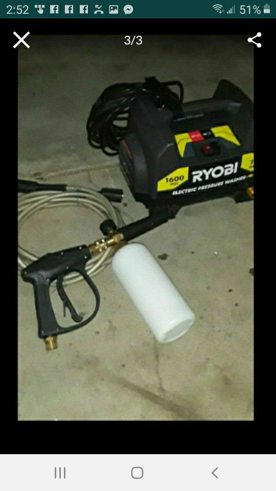 Ryobi electric 1600 pressure washer with spray gun , hose and soap foam