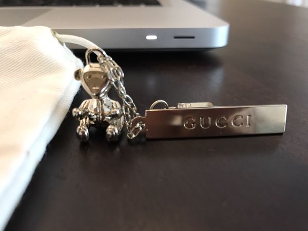 gucci bear keychain