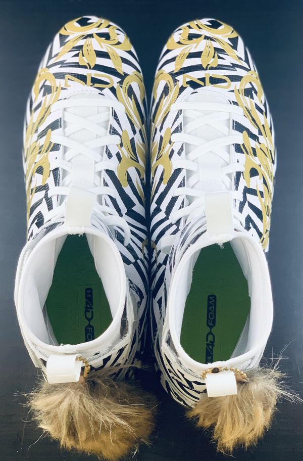 size 10 soccer shoes
