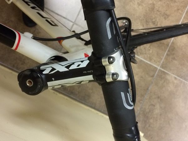 scattante r670 road bike