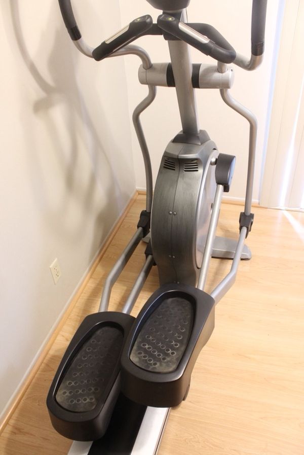 Matrix MXE5XC Elliptical Cross Trainer Commercial Grade Exercise