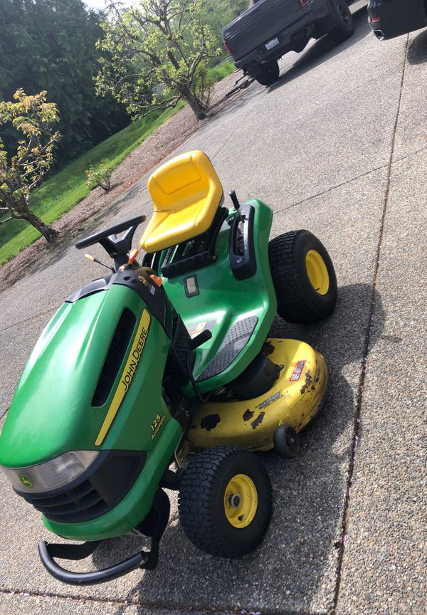 John Deere 125 automatic riding mower lawn tractor for Sale in Redmond ...