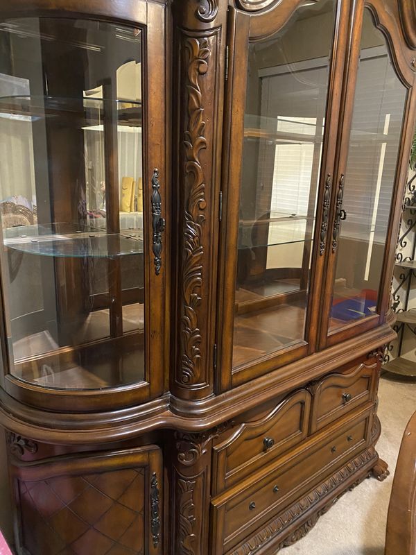 Used Formal Dining Room Set (Or best offer) for Sale in North Las Vegas, NV - OfferUp