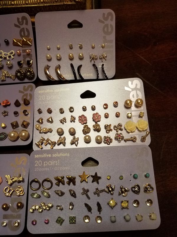 CLAIRE'S EARRINGS (6 PACKS) for Sale in Fairfax, VA OfferUp