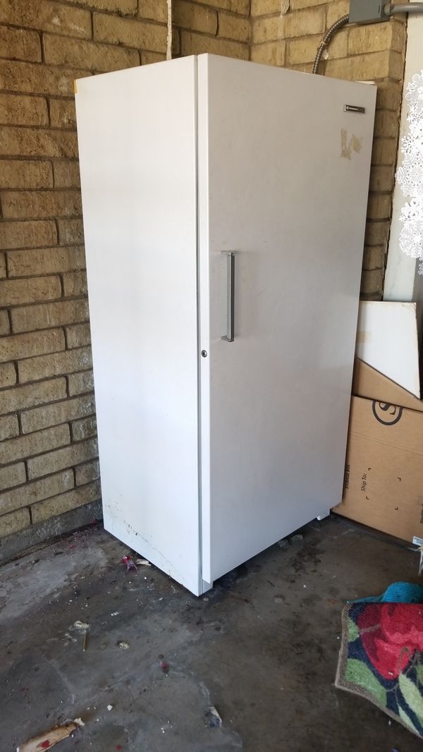 Large Upright Freezer for Sale in Glendale, AZ OfferUp