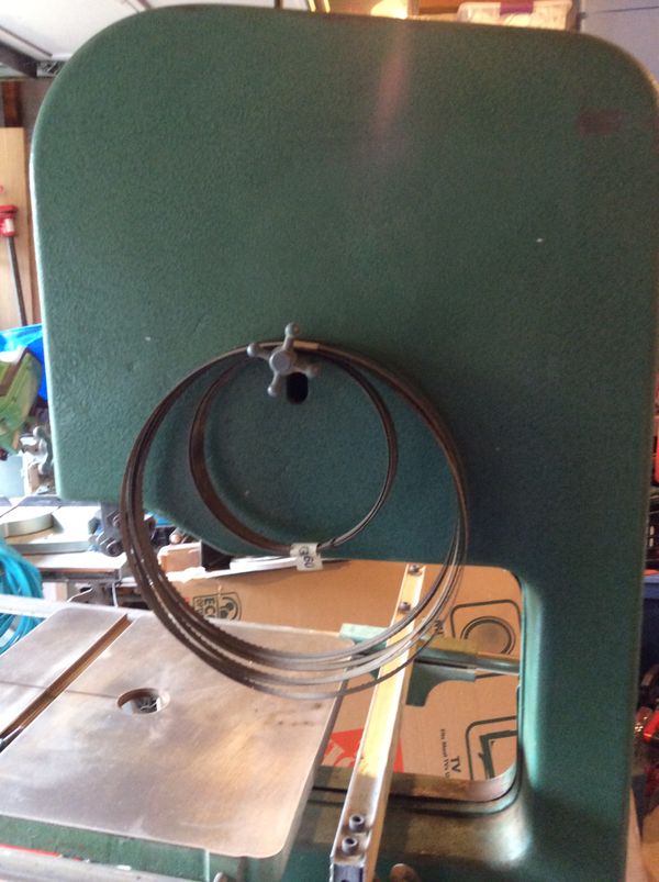Grizzly 16” Bandsaw for Sale in Federal Way, WA OfferUp