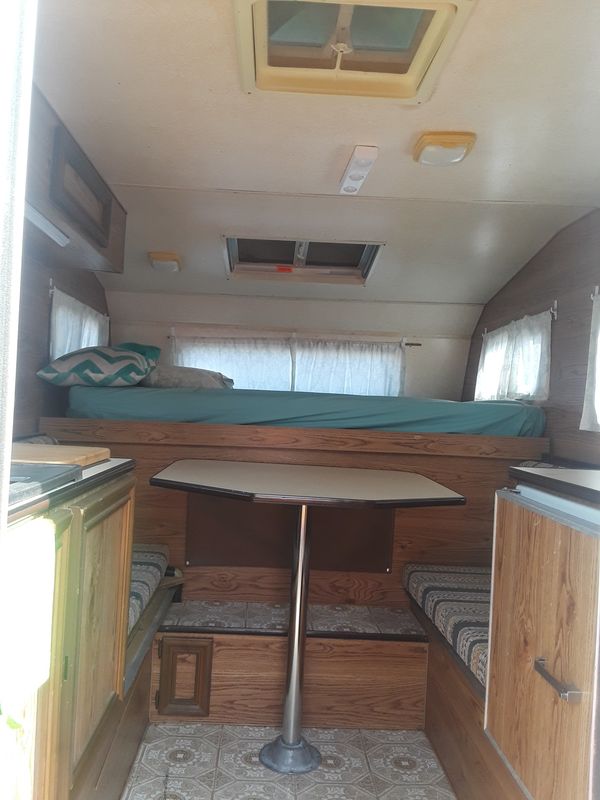 1986 Pilgrim over cab truck camper 6' for Sale in Loves Park, IL - OfferUp