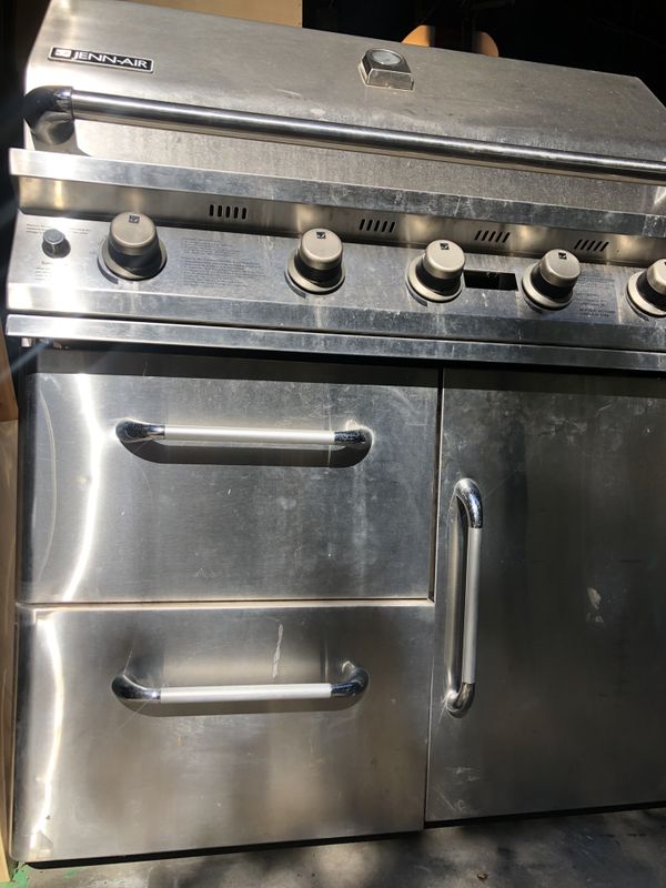 Jenn-Air Stainless Steel LP Gas Grill - BBQ - Barbecue for Sale in