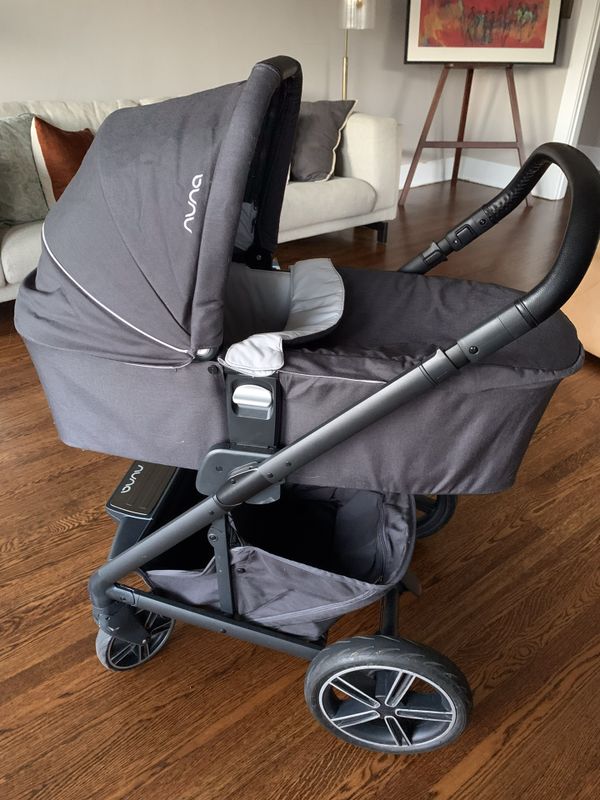 Nuna Mixx stroller with attachment plus extras! for Sale in