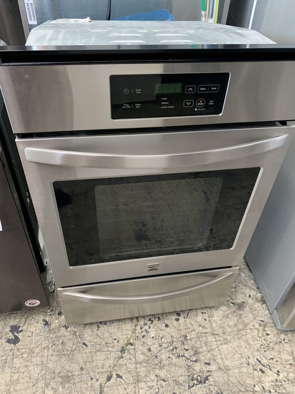 Kenmore 24” single wall oven in stainless steel gas for Sale in Perris