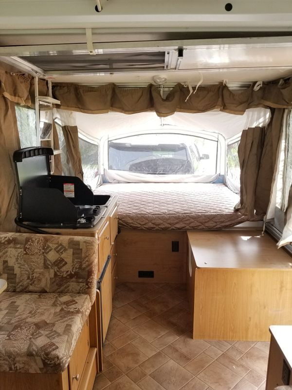 Coleman Utah 2010 Pop up camper for Sale in Oak Harbor, WA - OfferUp