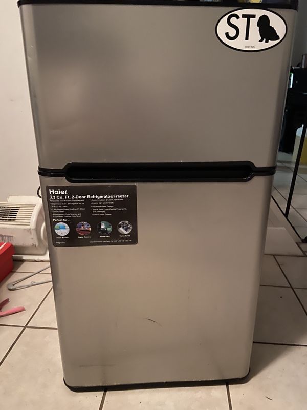 Almost new never used mini fridge with freezer for Sale in Philadelphia