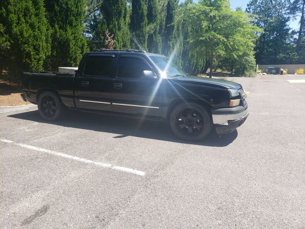 2005 Chevrolet Silverado 4 door truck for Sale in Summerville, SC - OfferUp