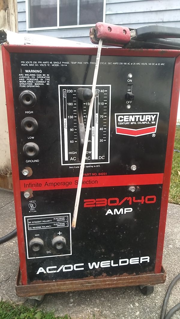 Century MFG. 230/140. Ac/Dc WELDER for Sale in Waukegan, IL - OfferUp