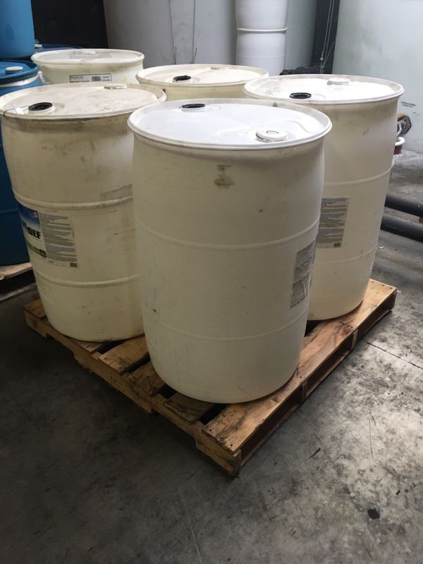 Empty 55 gallon plastic drums (non-food grade) for Sale in Arlington ...